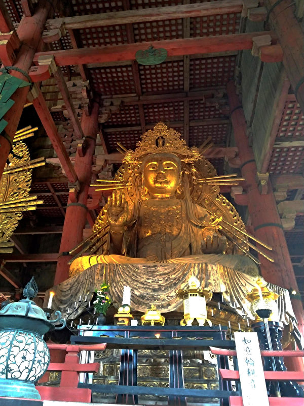 Như Ý Luân Quán Âm tên đầy đủ là Như Bảo Luân Vương Quán Thế Âm Bồ Tát, còn được gọi là Đại Phạn Thâm Viễn Quán Âm, Như Ý Chư Bảo Vương Bồ Tát. Đó là một trong những hóa thân của Quán Thế Âm Bồ Tát. (Ảnh: Vương Gia Ích/Epoch Times)