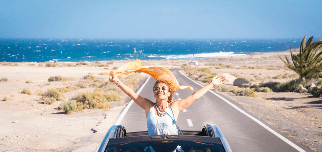 Lắng nghe thân thể và cơ chế tự nhiên của cơ thể có thể là một phương pháp chữa bệnh từ nội tâm. (Ảnh: Simona Pilolla 2/Shutterstock)