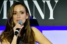 Giám đốc công nghệ của Open AI cảnh báo AI ‘vô cùng gây nghiện,’ nhân loại có thể trở thành ‘nô lệ’