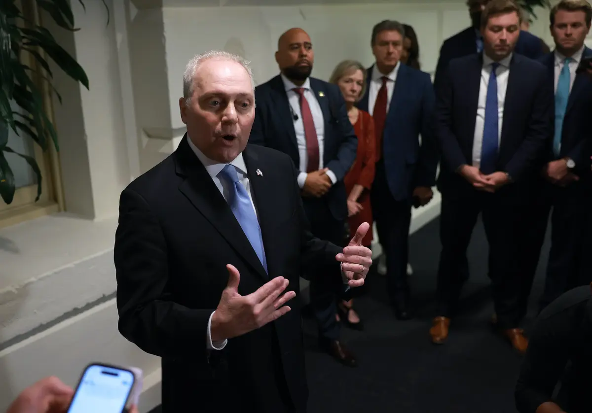 Lãnh đạo đa số Hạ viện Hoa Kỳ Steve Scalise (Cộng Hòa-Louisiana) thông báo ông sẽ rút lui khỏi cuộc tranh cử Chủ tịch Hạ viện Hoa Kỳ tại thủ đô Hoa Thịnh Đốn hôm 12/10/2023. (Ảnh: Joe Raedle/Getty Images)