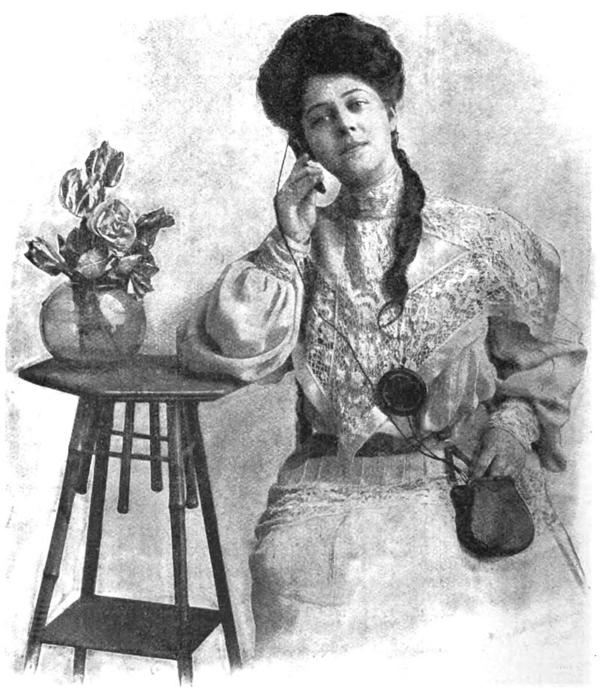 Máy Acousticon cầm tay năm 1906. (Ảnh: Tài liệu công cộng)