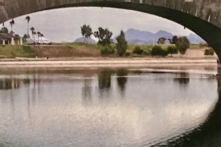 Hồ Havasu và cầu London ở tiểu bang Arizona được nhìn thấy rõ từ một chiếc thuyền gondola. (Ảnh: Đăng dưới sự cho phép của ông Bill Neely)