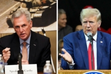Cựu Chủ tịch Hạ viện Kevin McCarthy (ảnh bên trái). (Ảnh: Madalina Vasiliu/The Epoch Times); và Cựu Tổng thống Donald Trump (ảnh bên phải). (Ảnh: Andrew Caballero-Reynolds/AFP qua Getty Images)