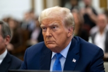 Cựu Tổng thống Donald Trump tại phòng xử án trong phiên tòa xét xử gian lận dân sự tại Tòa án Tối cao Tiểu bang New York ở Thành phố New York, hôm 06/11/2023. (Ảnh: Curtis Means/Pool/Getty Images)