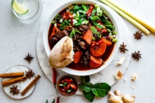 Món bò kho của người Việt