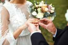 Bàn về cái giá của việc theo đuổi ‘Giấc mộng tình yêu’ (Phần 1)