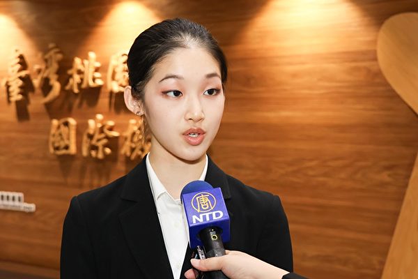 Nghệ sỹ múa chính của Shen Yun Hoàng Vu Đình. (Ảnh: Lâm Sỹ Kiệt/Epoch Times)