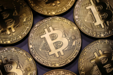 Một hình ảnh trực quan về bitcoin ở London hôm 07/12/2017. (Ảnh: Dan Kitwood/Getty Images)