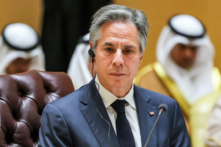 Ngoại trưởng Hoa Kỳ Antony Blinken tham dự Cuộc họp Chung cấp Bộ trưởng trong khuôn khổ Quan hệ Đối tác Chiến lược Hoa Kỳ-Hội đồng Hợp tác Vùng vịnh (GCC), thảo luận về tình hình nhân đạo ở Gaza tại Ban Thư ký Hội đồng Hợp tác Vùng Vịnh (GCC) ở Riyadh, Saudi Arabia, hôm 29/04/2024. (Ảnh: Fayez Nureldine/AFP qua Getty Images)