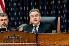 Dân biểu Hoa Kỳ Chris Smith (Cộng Hòa-New Jersey). (Ảnh: Lý Toa/Epoch Times)