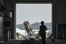 Một hỏa tiễn đất đối không được trưng bày tại Triển lãm Hàng không Vũ trụ Chu Hải, Trung Quốc, năm 2016. (Ảnh: Qilai Shen/Bloomberg qua Getty Images)