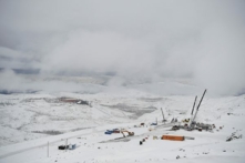 Một doanh nghiệp quốc doanh lớn của Trung Quốc cho biết 2,000 tấn đồng tinh chế được mua từ Nga đã mất tích. Hình ảnh nhà máy đồng đang được xây dựng ở vùng Zabaykalsk, Đông Siberia, Nga, vào ngày 28/09/2021. (Ảnh: Natalia Kolesnikova/AFP qua Getty Images)