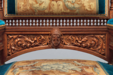 Chi tiết về một chiếc ghế bành của Hãng sản xuất Pottier & Stymus, khoảng năm 1875–1876, được trưng bày tại Triển lãm Quốc tế Centennial vào năm 1876 tại Philadelphia. Bảo tàng Nghệ thuật Metropolitan, thành phố New York. (Ảnh: Tư liệu công cộng)