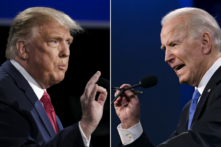 Tổng thống Donald Trump (trái) và ứng cử viên tổng thống của Đảng Dân Chủ Joe Biden trong cuộc tranh biện tổng thống cuối cùng tại Đại học Belmont ở Nashville, Tennessee, vào ngày 22/10/2020. (Ảnh: Brendan Smialowski và Jim Watson/AFP qua Getty Images)