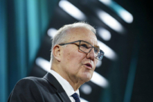 Bộ trưởng Quốc phòng Canada Bill Blair có bài diễn thuyết quan trọng tại triển lãm thương mại công nghiệp quốc phòng thường niên CANSEC của Hiệp hội Ngành công nghiệp Quốc phòng và An ninh Canada ở Ottawa hôm 29/05/2024. (Ảnh: The Canadian Press/Sean Kilpatrick)