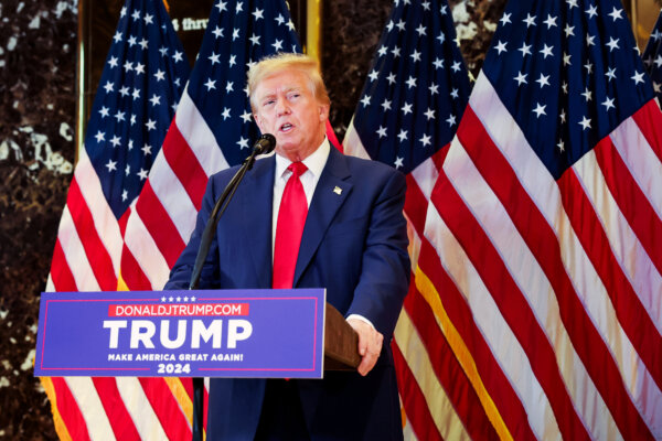 Cựu TT Trump tổ chức họp báo sau phán quyết trong phiên tòa xét xử ông ở New York tại Tòa Tháp Trump (Trump Tower), thành phố New York, hôm 31/05/2024. (Ảnh: Spencer Platt/Getty Images)