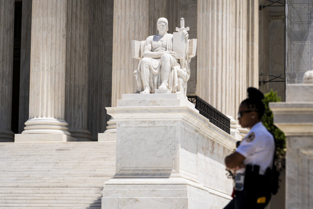 Tối cao Pháp viện ở Hoa Thịnh Đốn, hôm 20/06/2024. (Ảnh: Madalina Vasiliu/The Epoch Times)