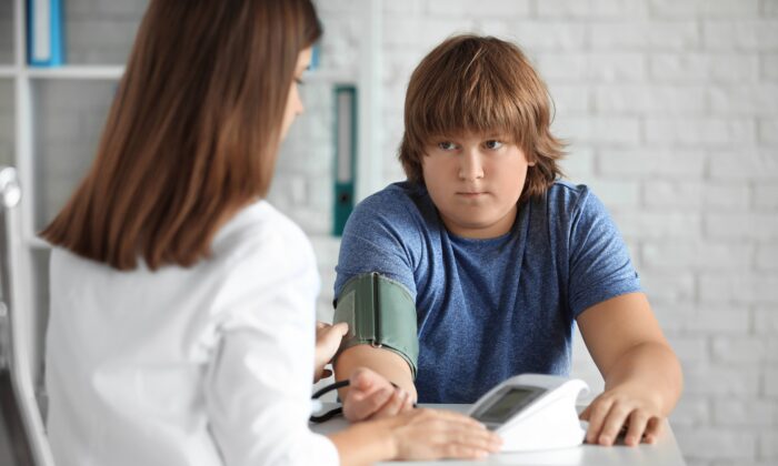 Thanh thiếu niên sử dụng thuốc giảm cân ở mức kỷ lục