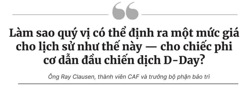 Vẫn bay cao, chiếc phi cơ dẫn đầu chiến dịch D-Day thời Đệ nhị Thế chiến trên đường đến Normandy