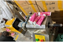 Hà Nội thu giữ hơn 20 tấn kem đánh răng trẻ em, mỹ phẩm hết hạn đang được gắn hạn mới